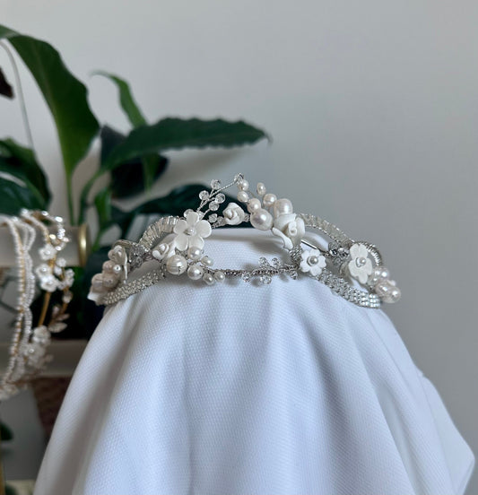 Bride hair headband, tiara, vine with real pearls